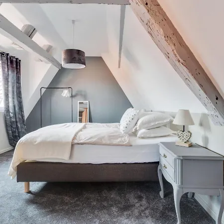 Stunning Apartment In Heart Of Dambach La Ville Extérieur photo